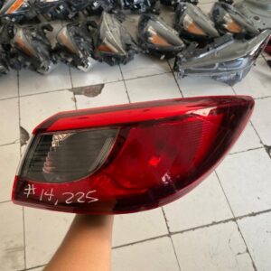 #14,225 MAZDA 2 18-22 CALAVERA DER