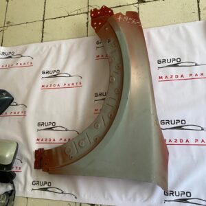 #14,563 CX30 20-24 SALPICADERO IZQ