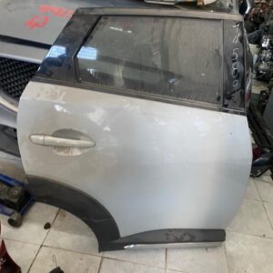 #14,589 CX3 20 PUERTA TRASERA DER