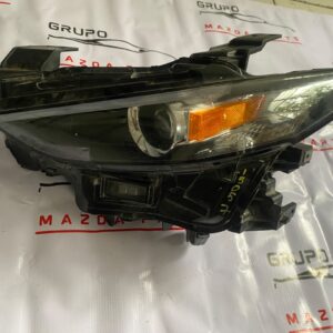 #15,057 MAZDA 3 FARO IZQ